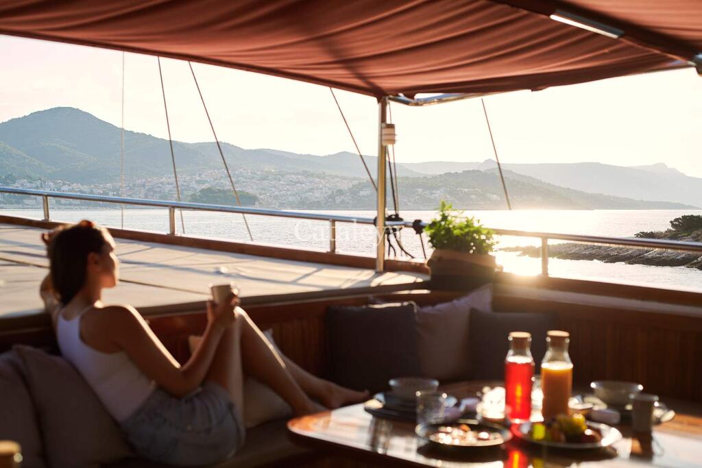 Gulet & Motor Sailer 
