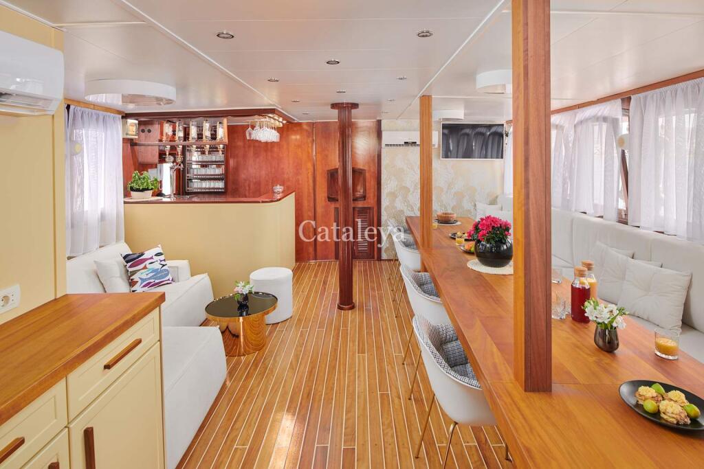 Gulet & Motor Sailer 
