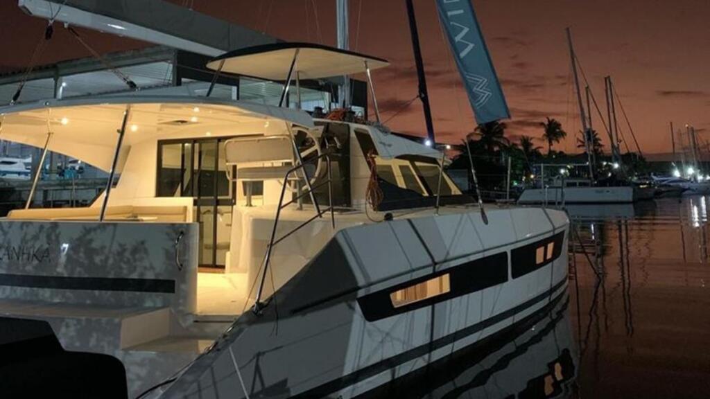 Catamaran 
