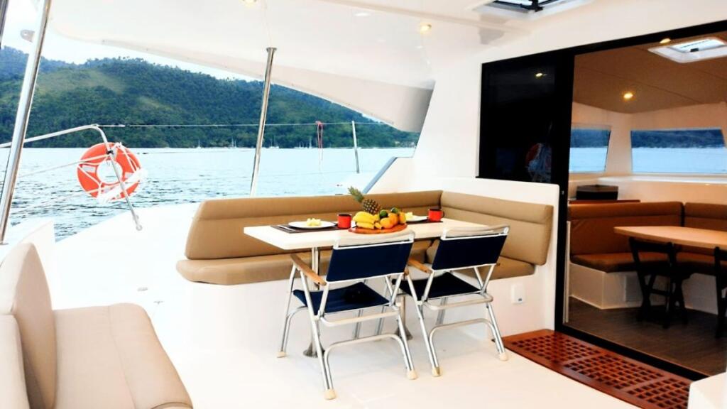 Catamaran 