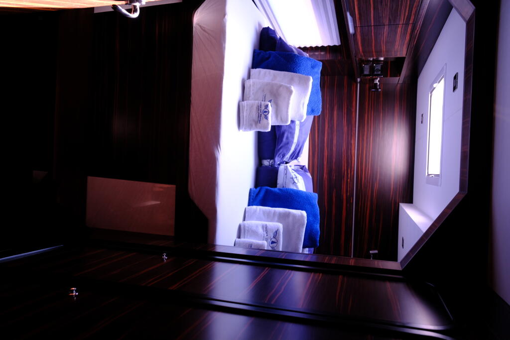 Power catamaran 