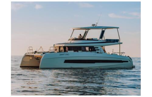Power catamaran 