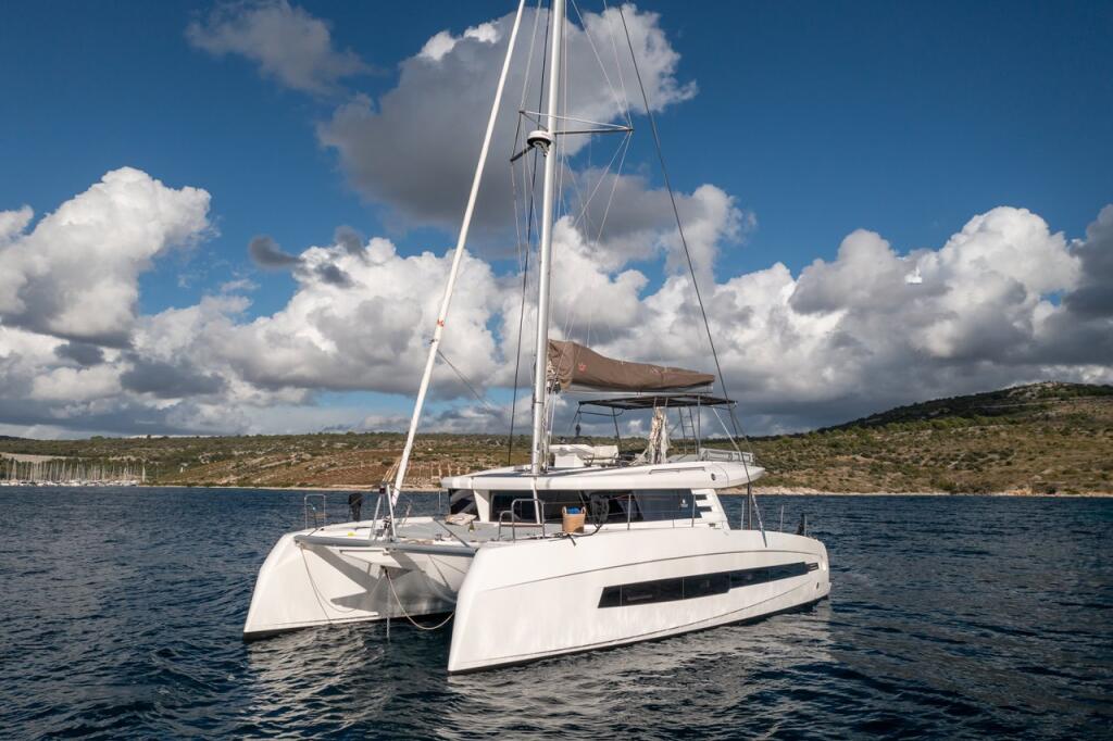 Catamaran 