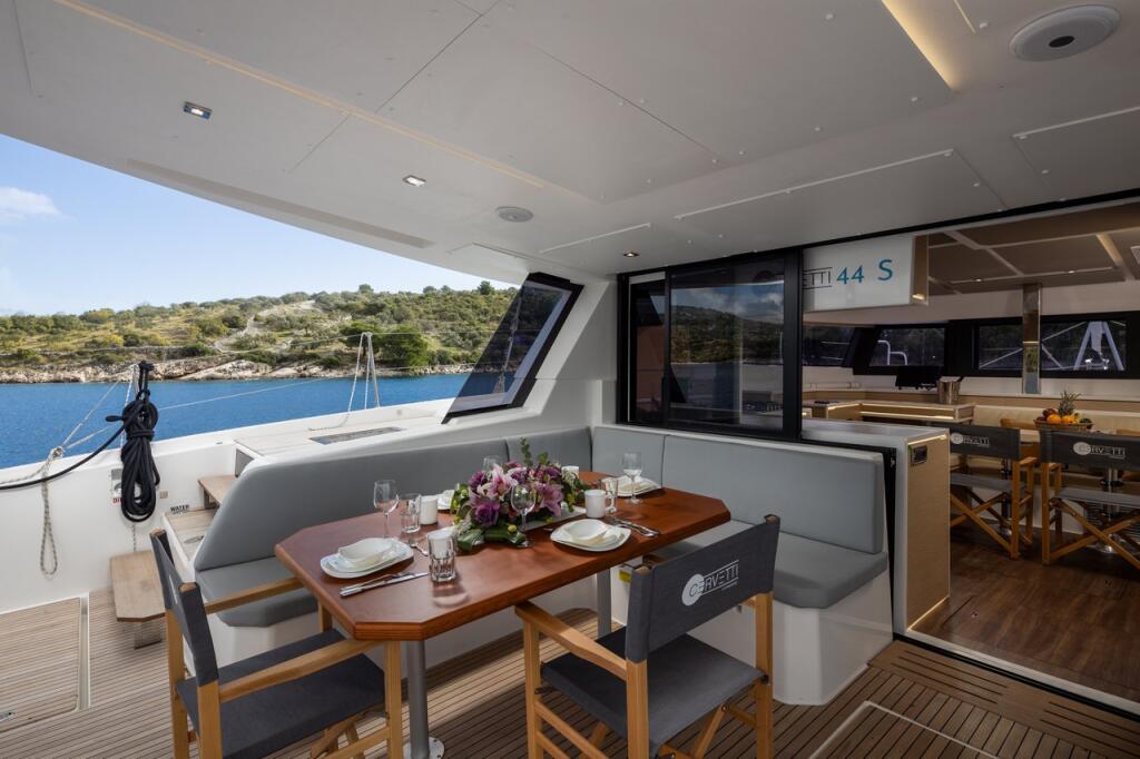 Catamaran 