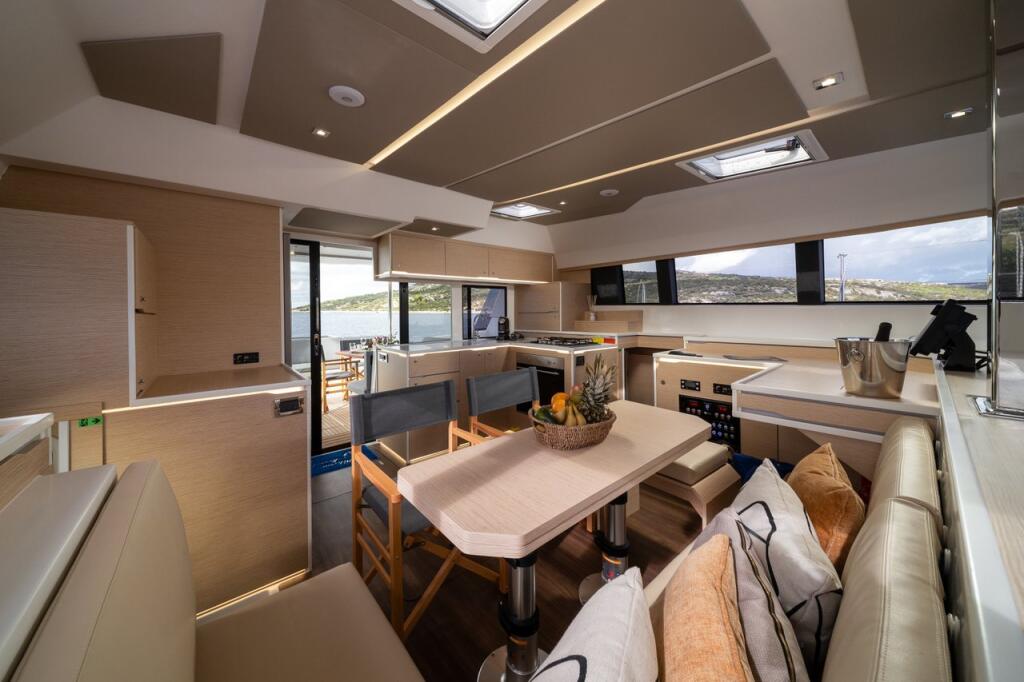 Catamaran 