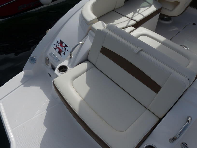 Motor boat 