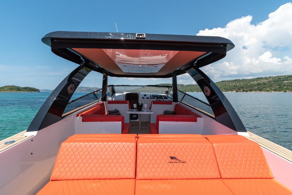 Motorboot 