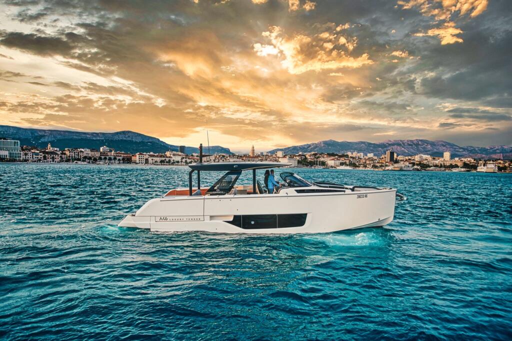 Motoryacht 