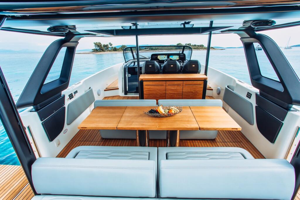 Motoryacht 
