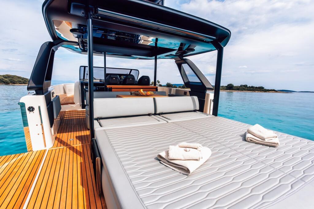 Motoryacht 