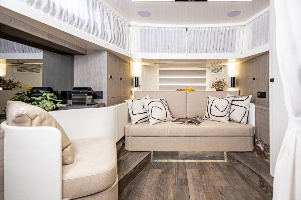 Motoryacht 