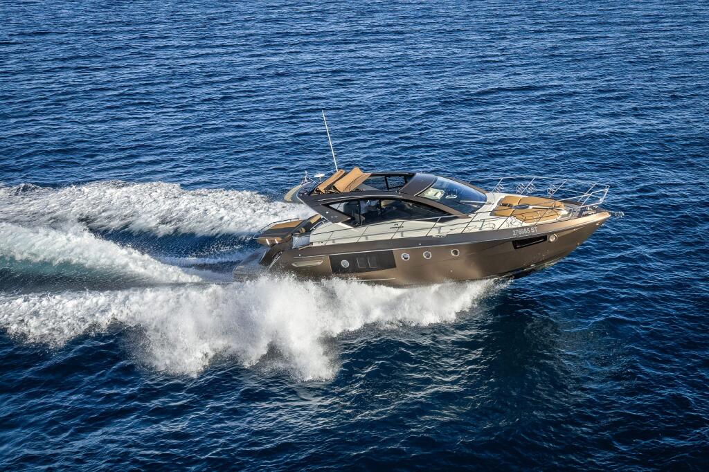 Motoryacht 