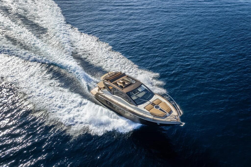 Motoryacht 