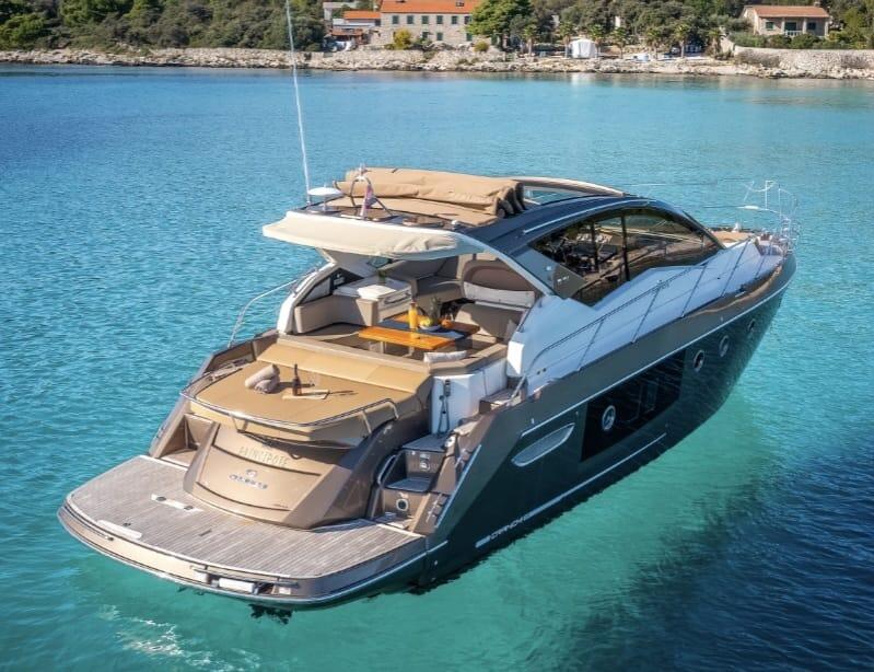 Motoryacht 