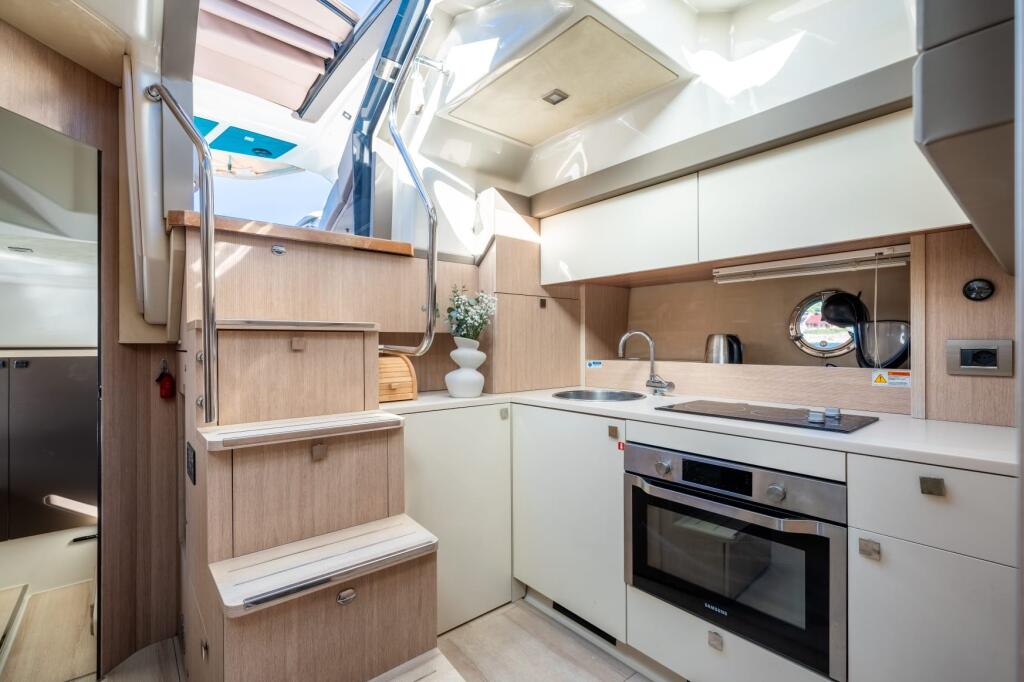 Motoryacht 