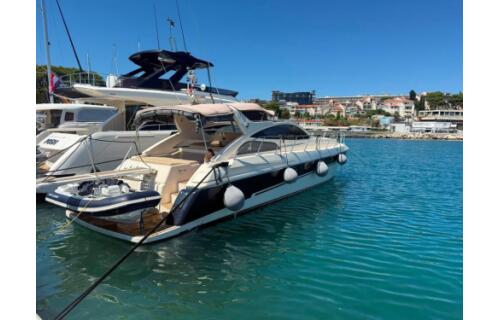 Motoryacht 