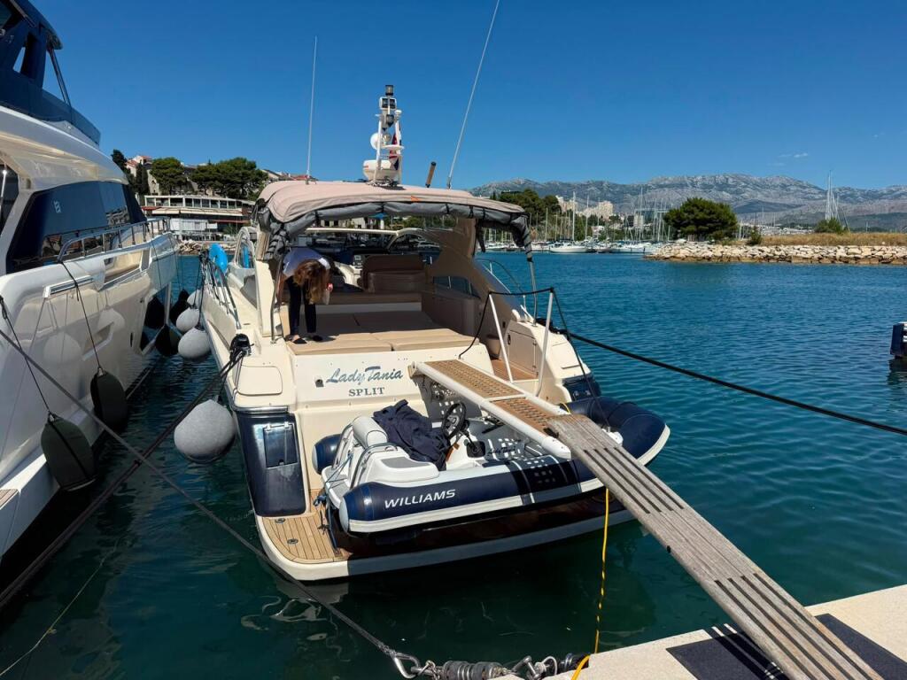 Motoryacht 