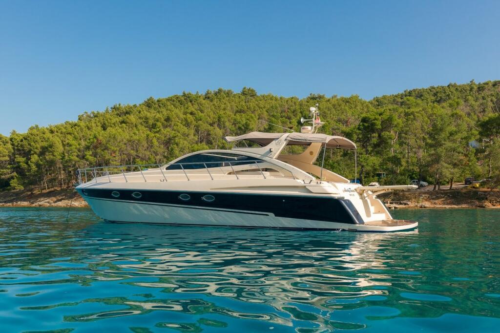Motoryacht 