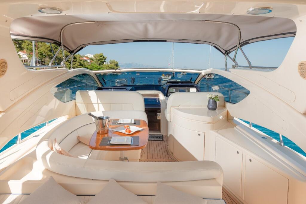 Motoryacht 