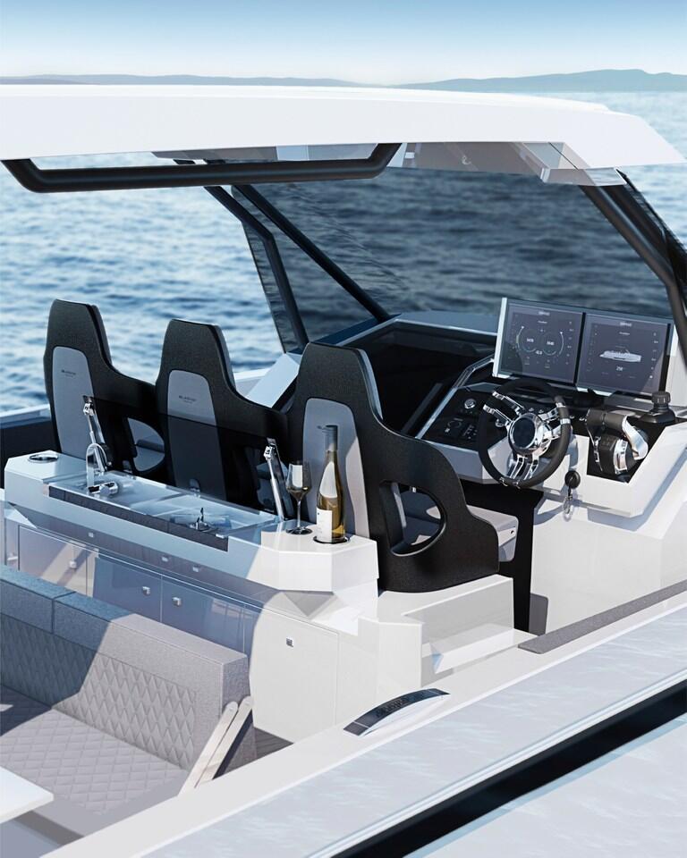 Motor boat 