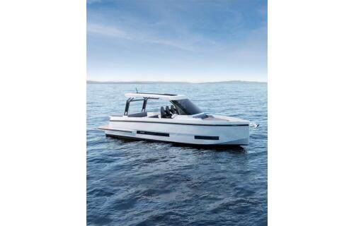 Motor boat 