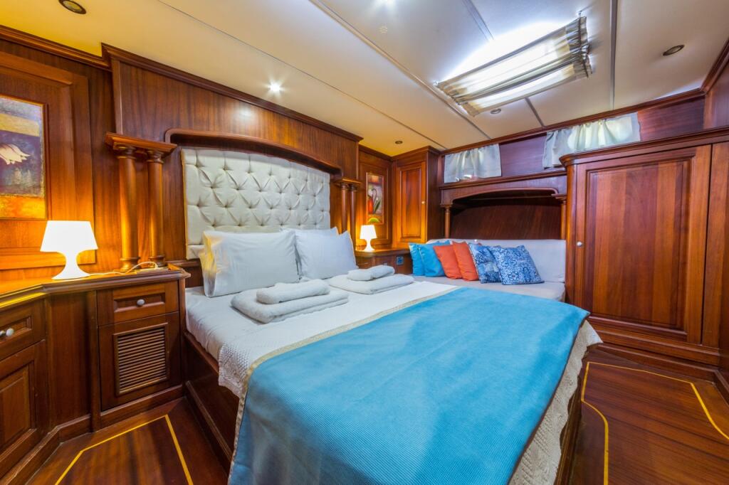 Gulet & Motor Sailer 