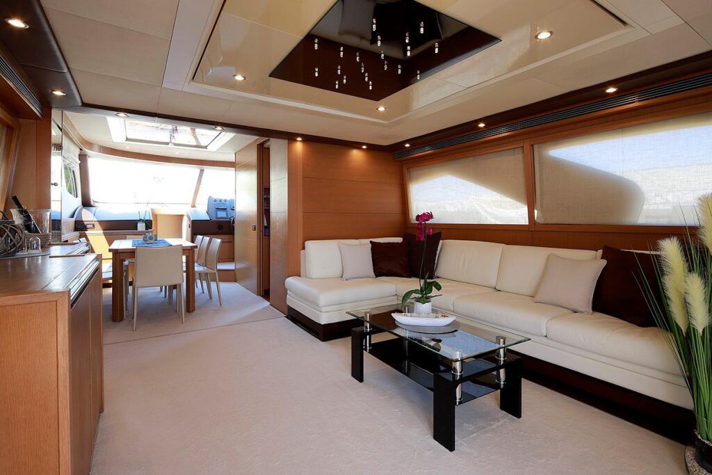 Luxury motor yacht 