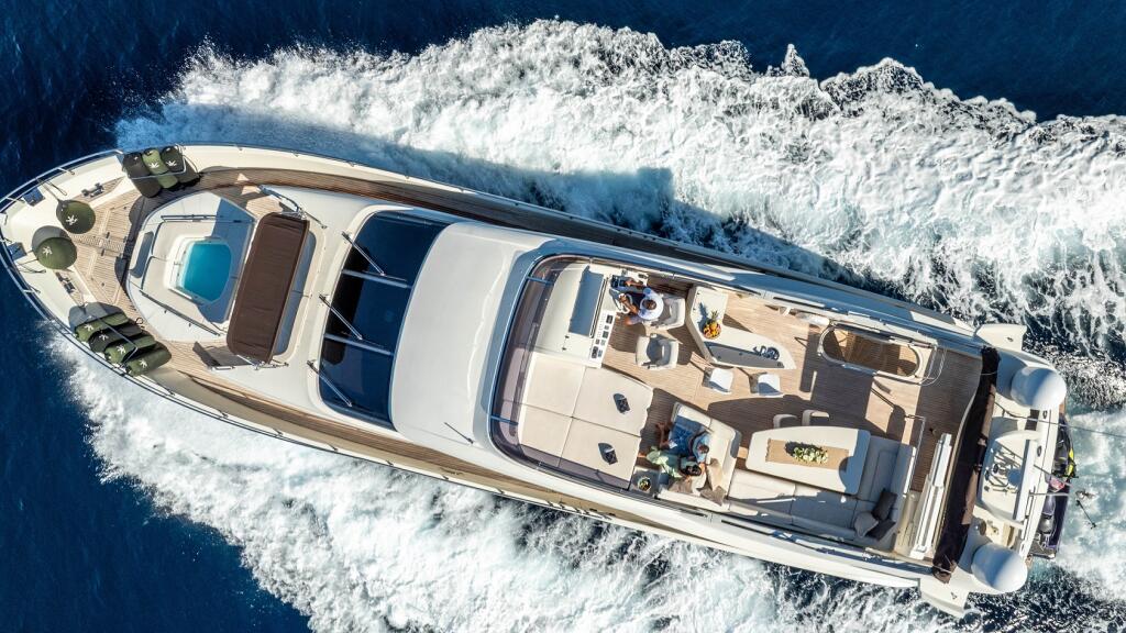 Luxury motor yacht 