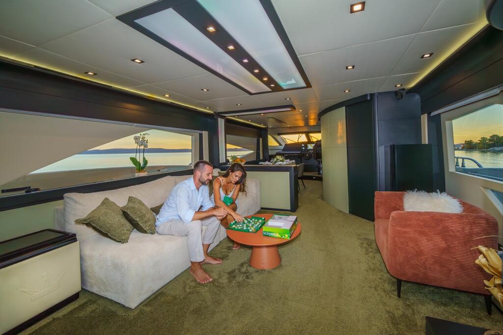Luxury motor yacht 