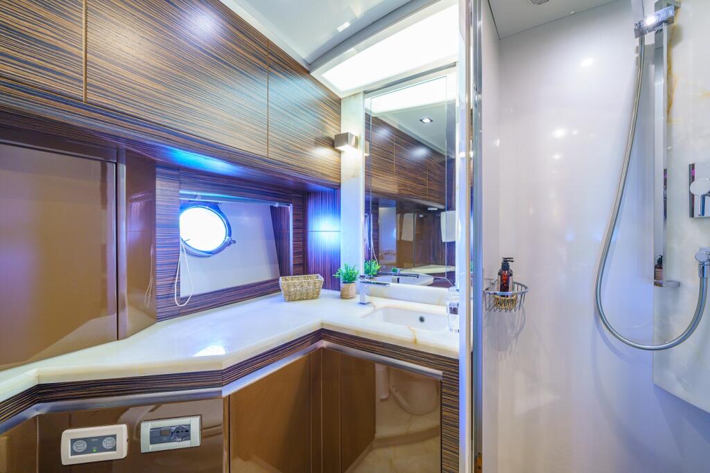 Luxury motor yacht 