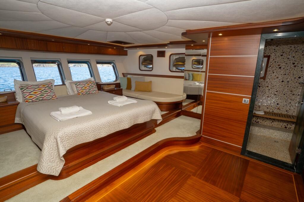 Gulet & Motor Sailer 