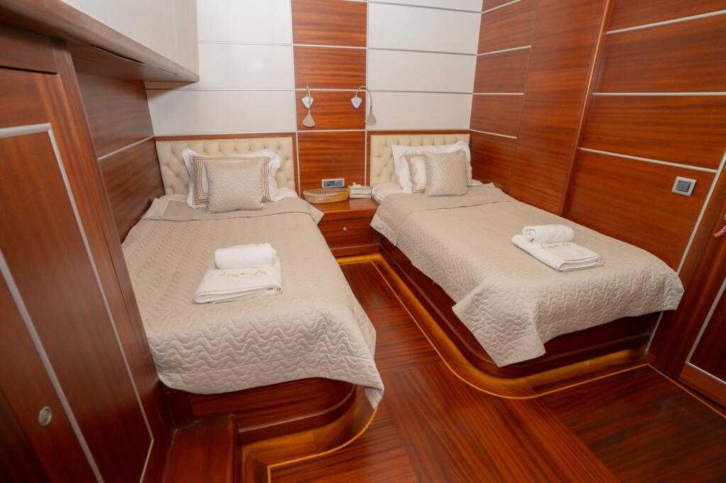Gulet & Motor Sailer 