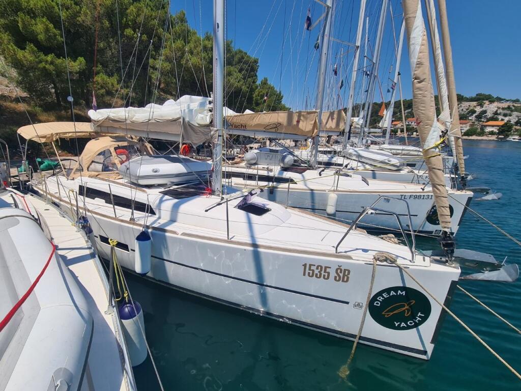 Segelyacht 