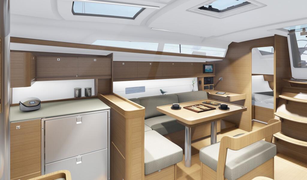 Sailing yacht 