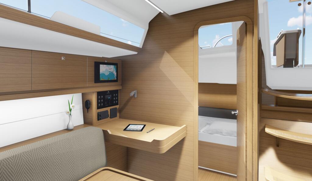 Sailing yacht 