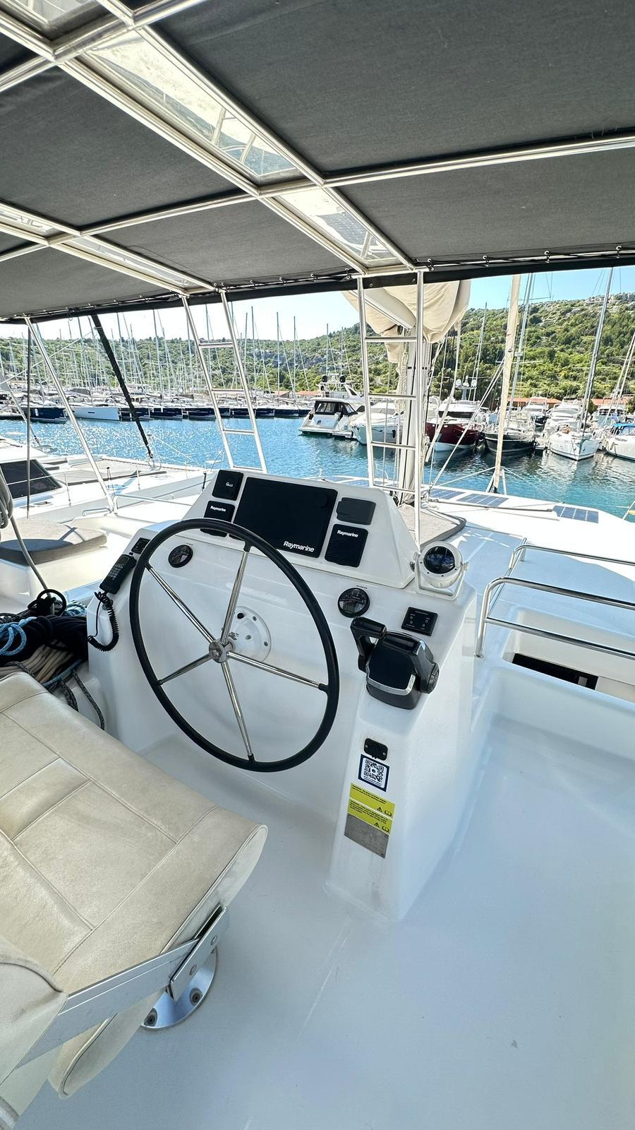 Catamaran 