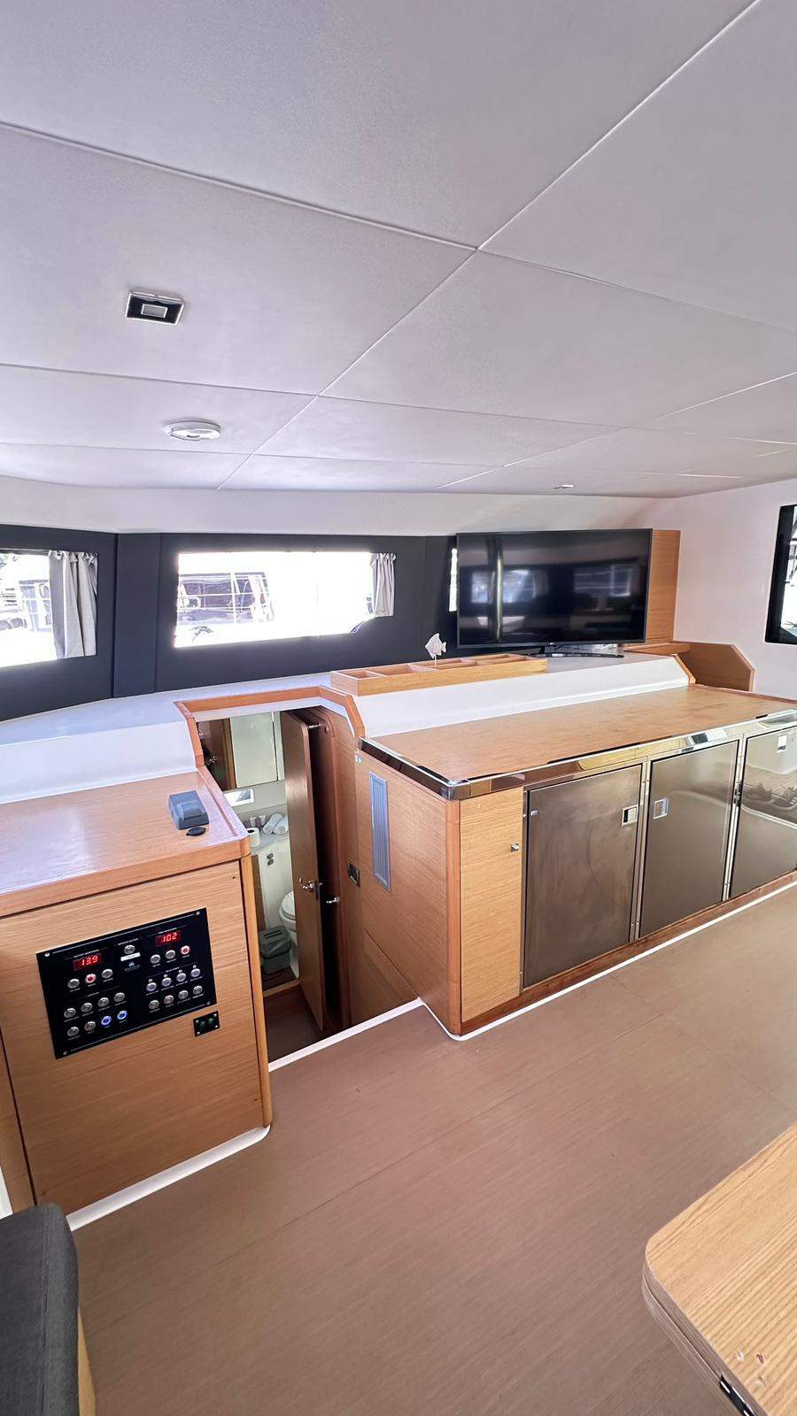 Catamaran 