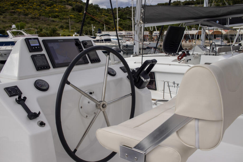 Catamaran 