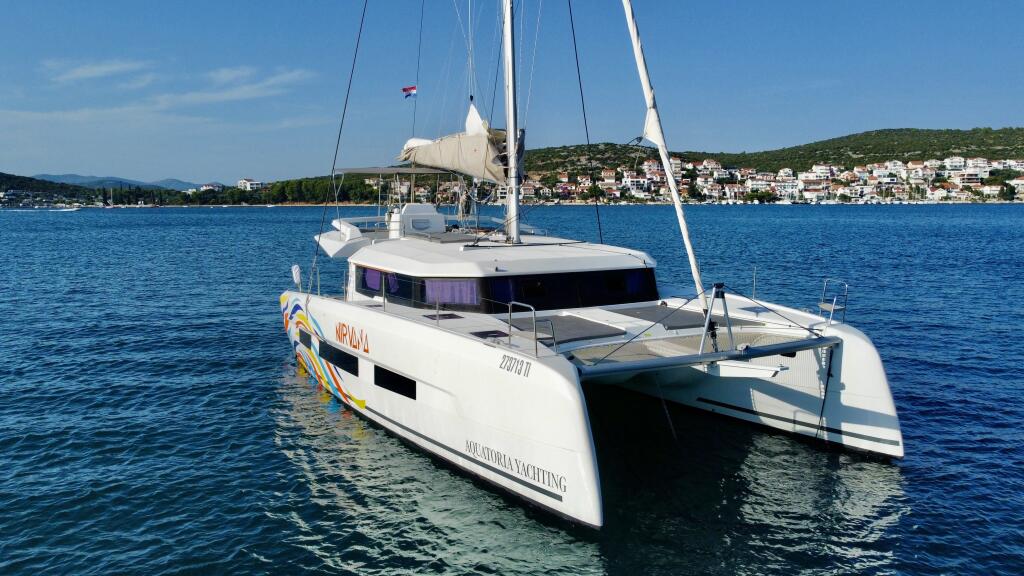 Catamaran 