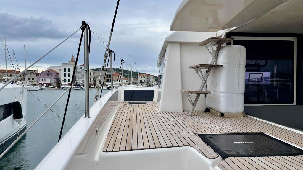 Catamaran 
