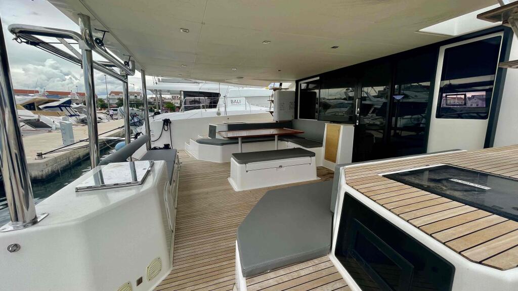 Catamaran 