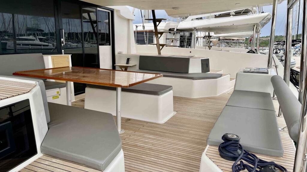 Catamaran 