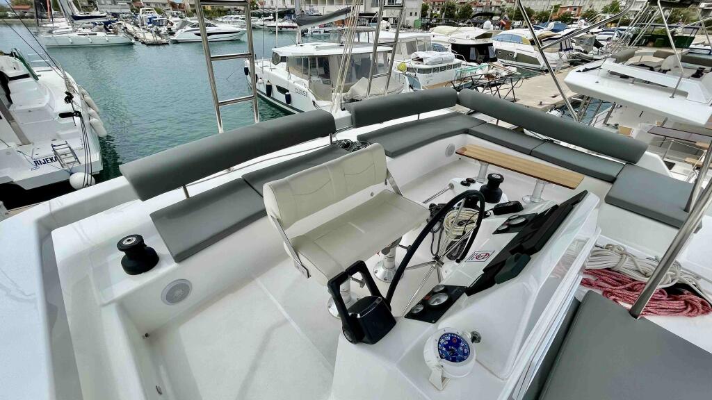 Catamaran 