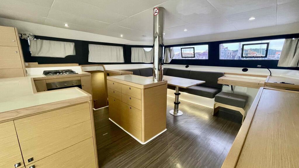Catamaran 