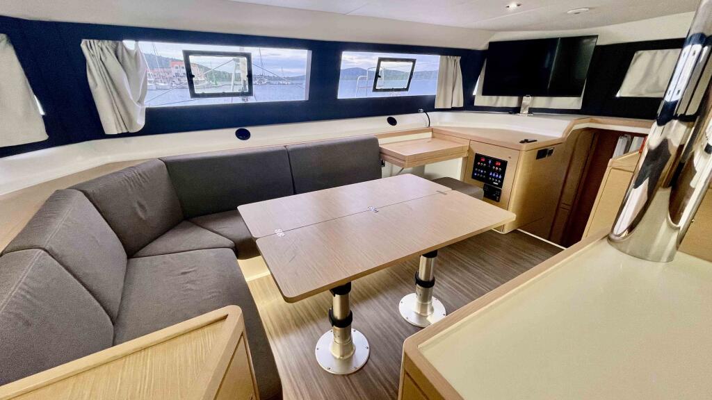 Catamaran 