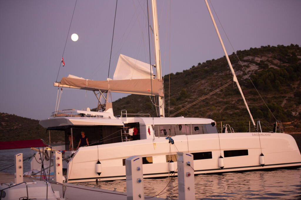 Catamaran 