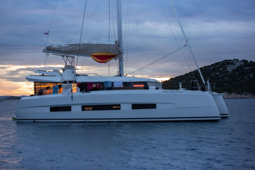 Catamaran 