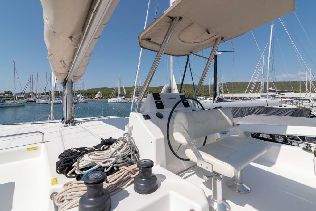 Catamaran 