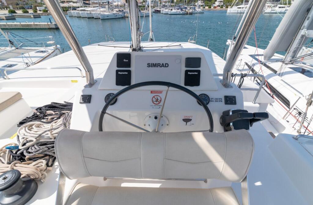 Catamaran 