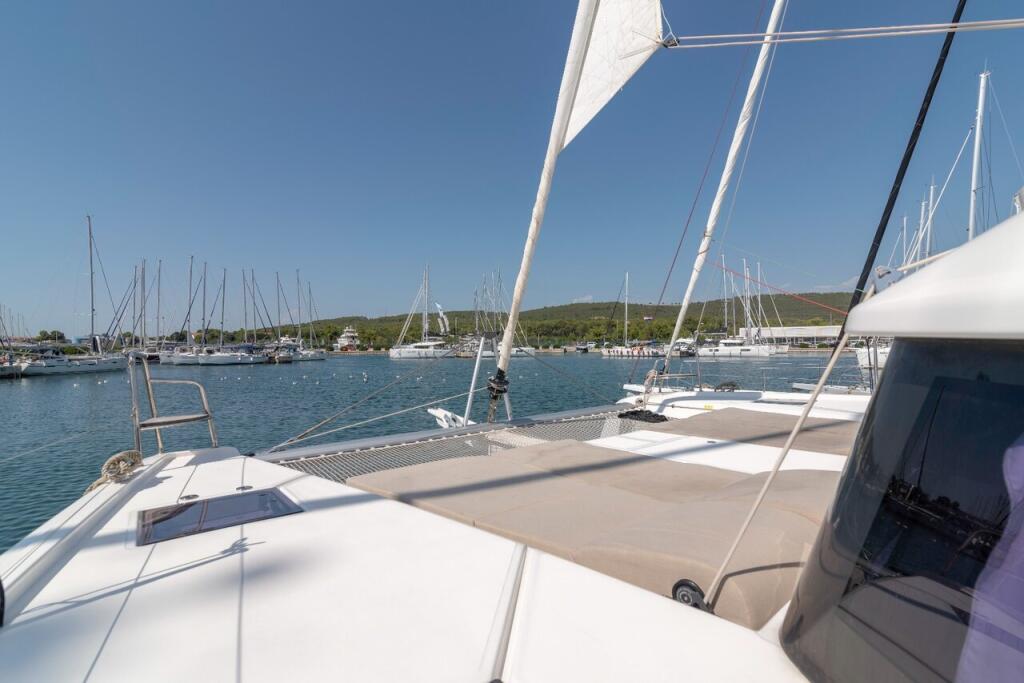 Catamaran 